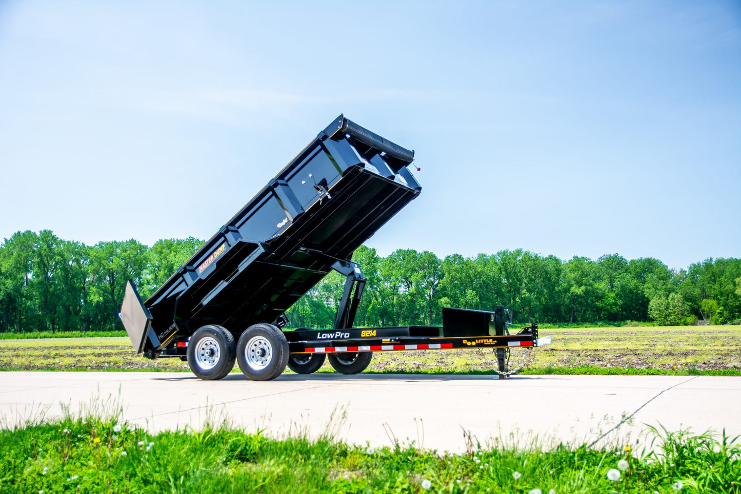 A home improvement handyman service specializing in junk removal, recycling, demo, and convenient dump trailer rentals.